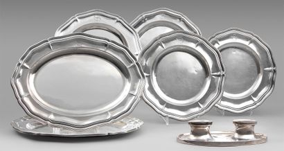 null Set of six silver dishes 950 thousandths, model filets contours monogrammed
H.S....