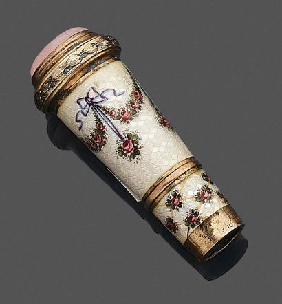 null Handle of parasol in vermeil 900 thousandths, with guilloche decoration and...