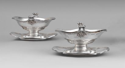 null Two sauce boats and their linings out of plain silver 950 thousandth, model...