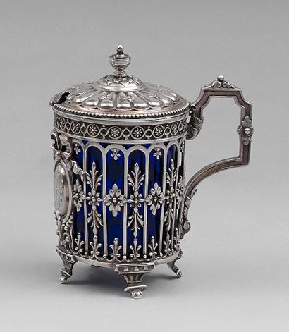 null Round covered mustard pot with handle out of silver openwork 950 thousandths,...