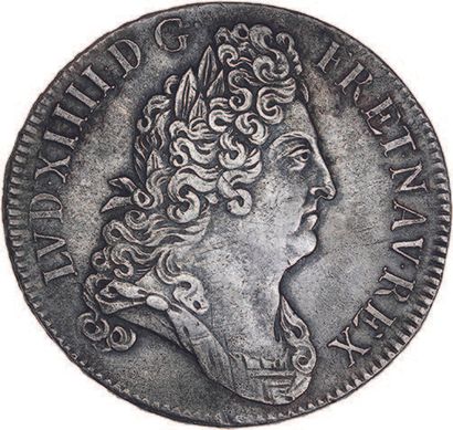 null LOUIS XIV (1643-1715)
Écu aux huit L au buste lauré, drapé et cuirassé. 1704....