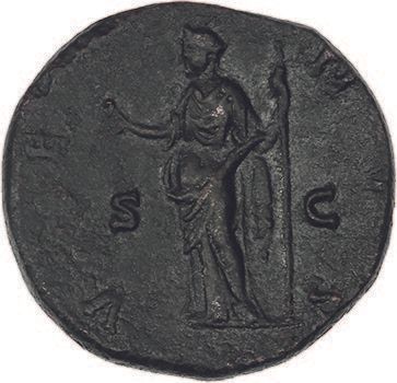  LUCILLE , épouse de Lucius Verus (†183) Sesterce. Rome (164-166). Son buste drapé...