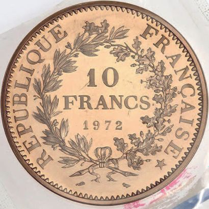null FIFTH REPUBLIC 10 francs, Hercules type. Gold piéfort. 1972. 84,15 g.
200 pieces...