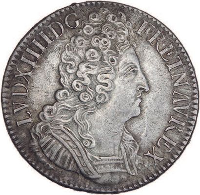 LOUIS XIV (1643-1715) Écu aux trois couronnes....