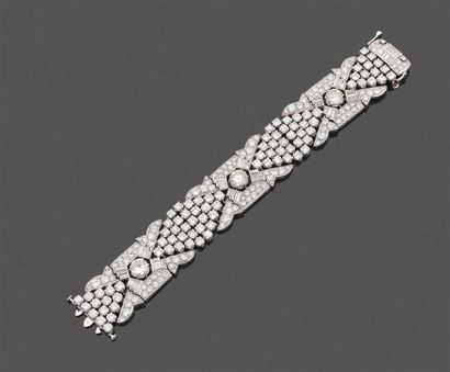 null Bracelet large articulé en platine 850 millièmes entièrement pavé de diamants...