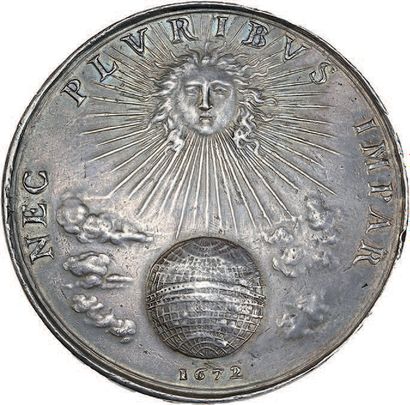  1672 - France Louis XIV. La Gloire du Roi. Argent. 55 mm. 74,10 g. Menestrier pl....