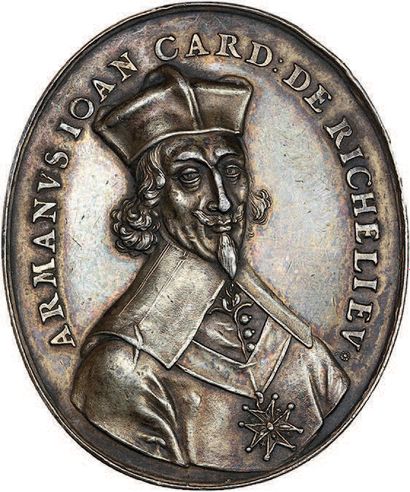  1642 - France Armand Duplessis, Cardinal de richelieu. Argent. 55 x 42 mm. 48,98...