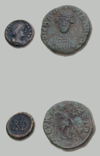null Les VANDALES et les OSTROGOTHS: lot de 4 Monnaies en bronze (2 pièces du monnayage...