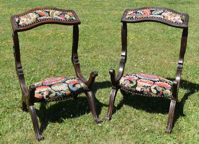 null Pair of CHAIRS forming a GOD'S PRAYER in carved and patinated wood, armrests...