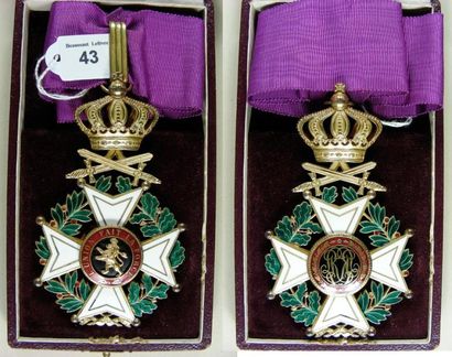 Belgique Ordre de Léopold, croix de commandeur à titre militaire en vermeil et émail,...