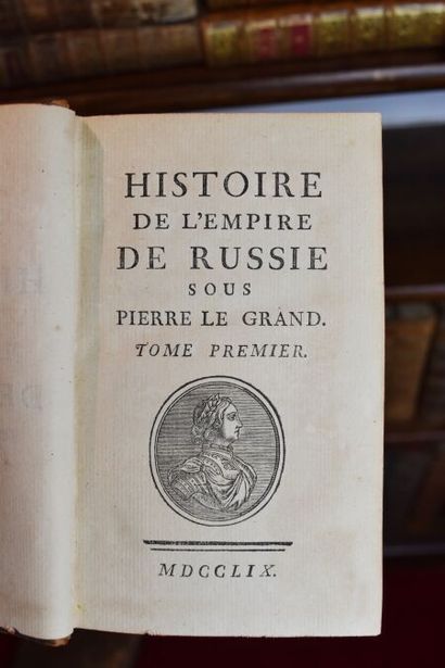 null LOT de livres anciens en état usagé : Histoire de France, histoire d'Angleterre,...