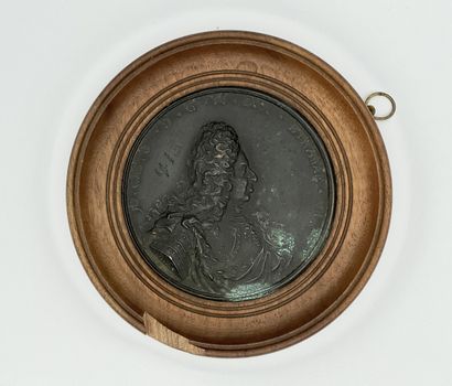null Médaille en bronze figurant Jean Gaston de Médicis, grand duc de Toscane 

R/...