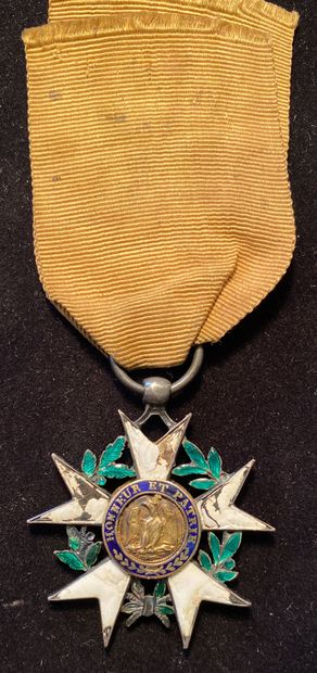 null Ordre de la Légion d'honneur - Premier Empire, aigle d'argent du premier type...