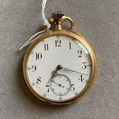 null Pocket watch with pendant winding in yellow gold 750 thousandths, the bottom...