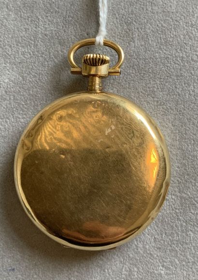 null Pocket watch with winding up to the pendant in plain yellow gold 750 thousandths...