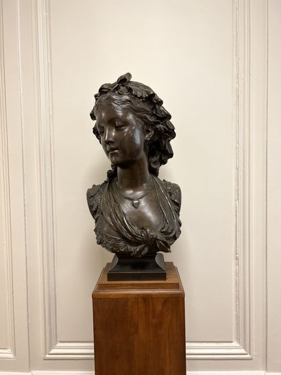 null D'après Eugène Antoine AIZELIN (1821-1902)

Buste de femme

Bronze à patine...