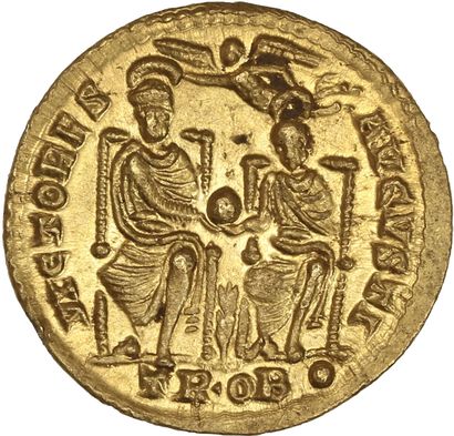 null VALENS (364-378).

Solidus. Trêves (370). 4,48 g.

Son buste casqué et cuirassé...