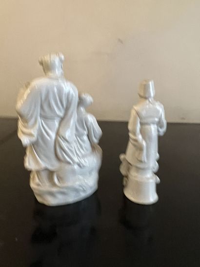 null Quatre statuettes en porcelaine blanc de Chine