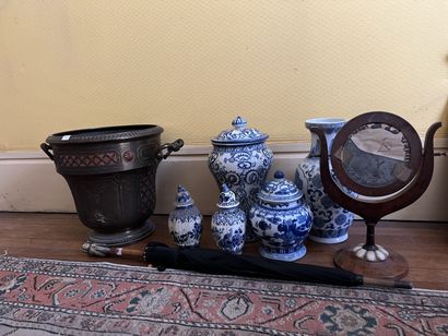 null Handle: Umbrella, modern metal picnic set, Delft earthenware vases