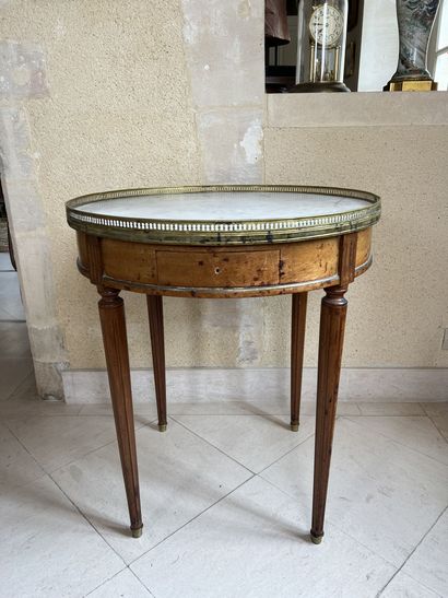 null TABLE BOUILLOTE in walnut opening with two drawers and two pulls. White marble...