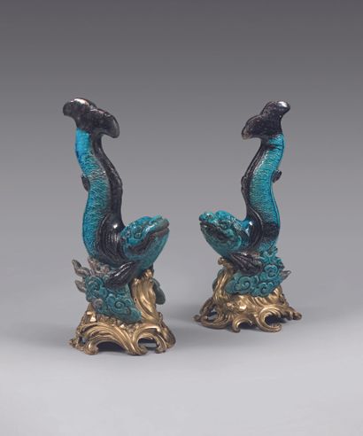 CHINA
PAIR OF DAUPHINS in blue glazed stoneware....