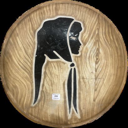 null Granjean-Jourdan
Coupe en céramique émaillée à décor d'un profil de femme
Signée
D...