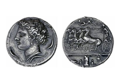 null SICILE, Syracuse
Décadrachme (405-367 av. J.-C.). Signé du graveur Evainète...