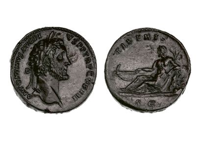null ANTONIN, le Pieux (138-161)
Sesterce. Rome.
Sa tête laurée à droite.
R/ Le Tibre...