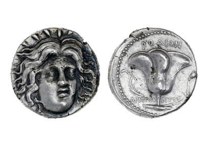 null ÎLES de CARIE, Rhodes 
Tétradrachme (IIIe siècle av. J.-C.).
Tête radiée d'Hélios,...