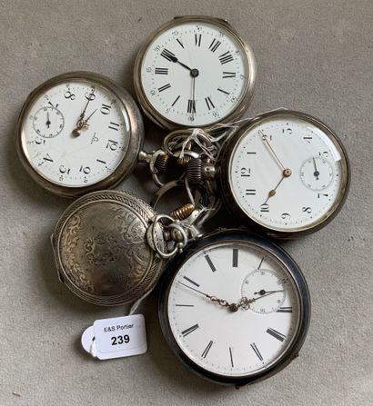 null Five pocket watches in plain and engraved silver, white enamel dial, Roman and...
