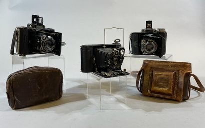 Ensemble de trois appareils photographiques...