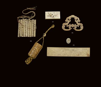 null JAPON - Époque Meiji (1868-1912)
Petite boîte rectangulaire en ivoire à décor...