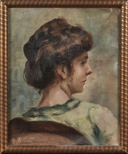 null ÉCOLE MODERNE
Portrait de femme au chignon de profil
Huile sur toile.
(Restaurations,...