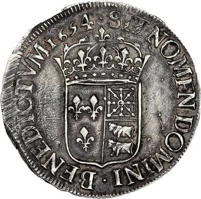 null LOUIS XIV (1643-1715)
Écu de Béarn à la mèche longue. 1654. Pau.
Buste enfantin...