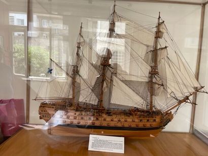 Grande maquette du vaisseau Le Superbe 1784.
Largeur...
