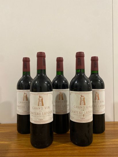 5 bouteilles Château LATOUR, 1° cru Pauillac...