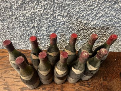 null 11 bouteilles BEAUJOLAIS DIVERS (et, ea, 5 Moulin-à-vent 1970: LB; 6 Chiroubles...