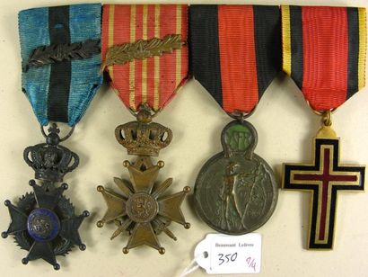 BELGIQUE LOT DE QUATRE DÉCORATIONS: Ordre de Léopold II, une croix de chevalier à...