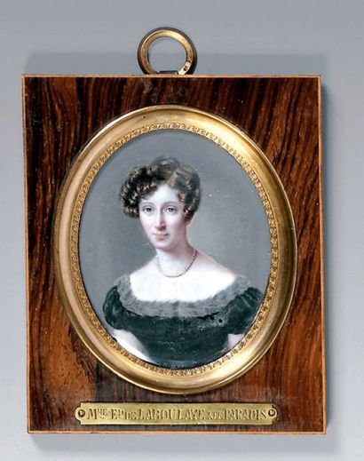 École Française du XIXe siècle Portrait de Madame de Laboulaye, née Paradis Miniature....