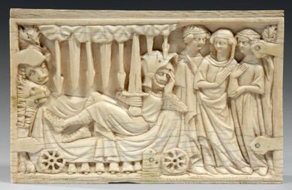 null Plaquette en ivoire sculpté en bas-relief représentant un épisode de l'histoire...