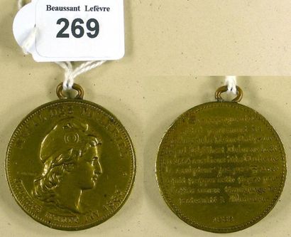 1870-1871 Médaille en métal des Tuileries par Jacques France 1883, en laiton frappé...