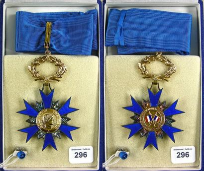 null Ordre National du Mérite, fondé en 1963, étoile de commandeur en argent, vermeil...