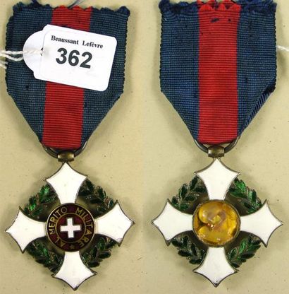 ITALIE Ordre Militaire de Savoie, croix de chevalier en vermeil et émail (petits...