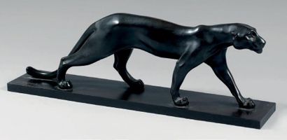 Santiago Rodriguez BONOME (1901-1995) Panthère Épreuve en bronze à patine noire nuancée,...