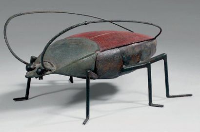 Henri TERRES Insecte imaginaire Plaques d'acier et matériaux métalliques de récupération....