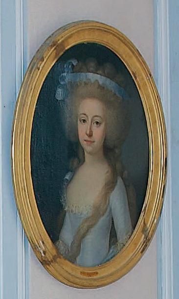 École FRANÇAISE du XVIIIe siècle Portrait d'Adélaïde Paviot de la Villette, marquise...