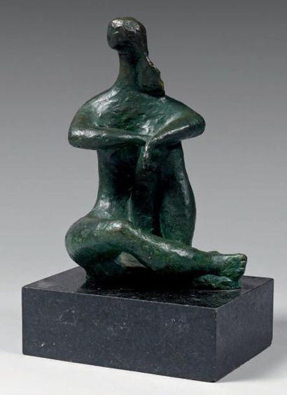 Sonia EBLING (1918-2006) Nu Épreuve en bronze à patine verte, signée. Socle en marbre...