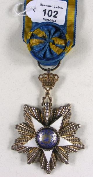 EGYPTE Ordre du Nil, fondé en 1915, étoile d'officier en argent travaillé en pointes...
