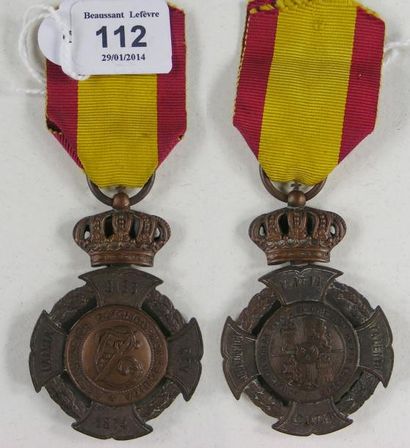 Espagne Carlisme, médaille royale et distinguée de Charles VII, créée par Don Carlos...