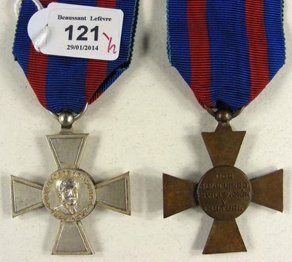 Honduras Lot de deux croix d'honneur de don Juan Lindo, créées en 1957 pour commémorer...